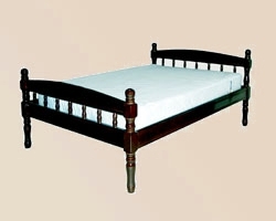 Кровать из массива двуспальная